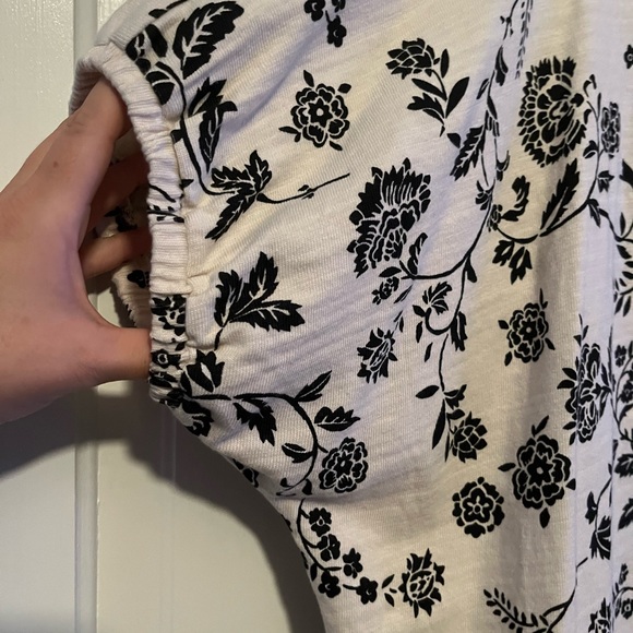 Floral shirt - Picture 2 of 3